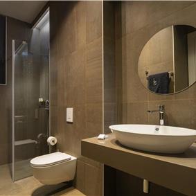 Luxury 5-Bedroom Sea-View Villa with Heated Infinity Pool in Orasac near Dubrovnik – Sleeps 10